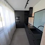 Chic & Modern With Mountain Views