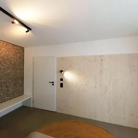 Chic & Modern With Mountain Views 波普拉德